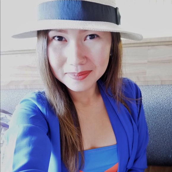 Meet your Posher, Princess - Picture 2 of 8